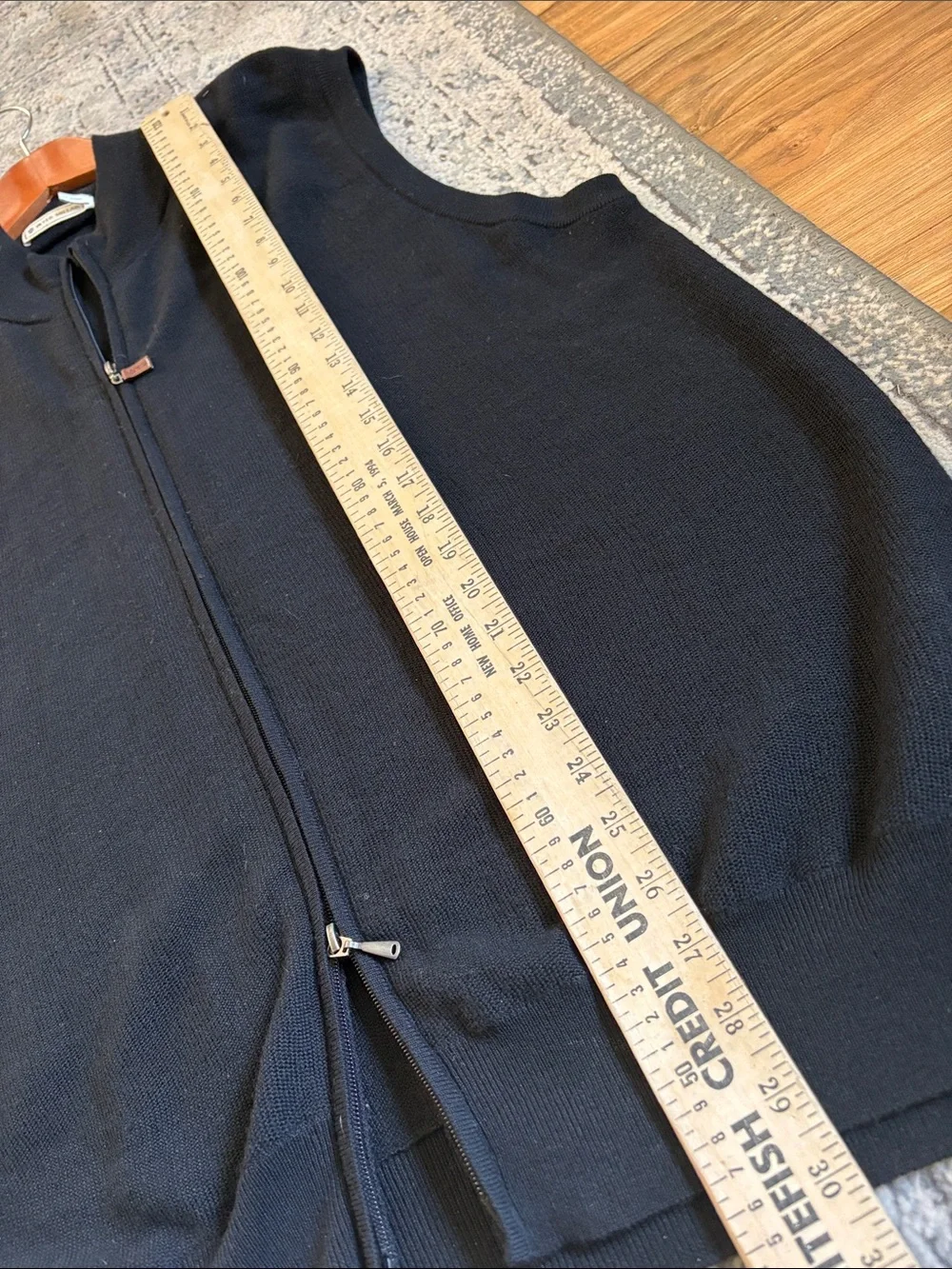 Peter Millar extra fine Italian  Merino Wool Full Zip Knit Vest